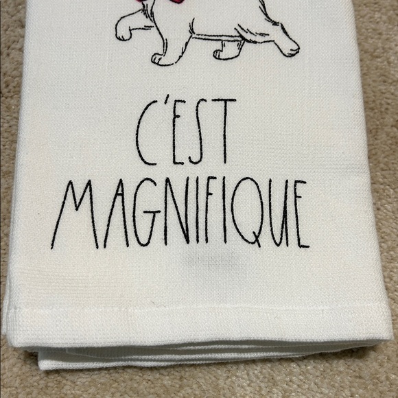 Rae Dunn x Disney Aristocats Marie Kitchen Towel Set - Picture 4 of 15